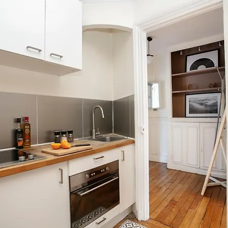 Bnbnova - Notre-dame - 1br With Balcony Lejlighed *