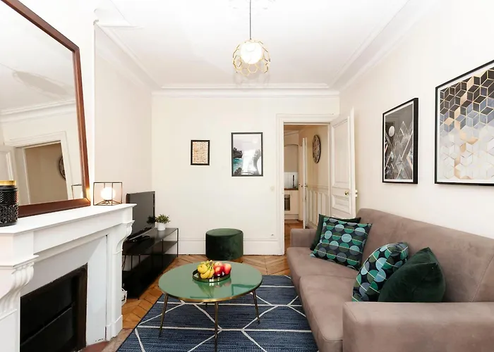 Bnbnova - Notre-dame - 1br With Balcony *