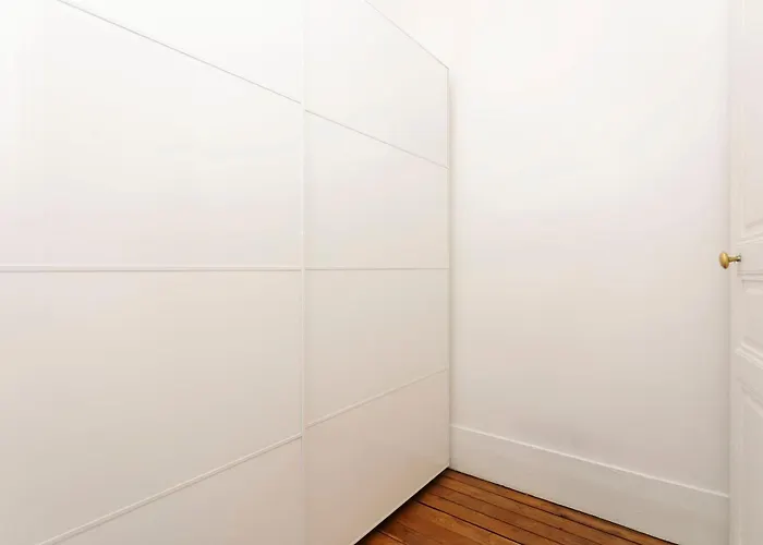 Bnbnova - Notre-dame - 1br With Balcony