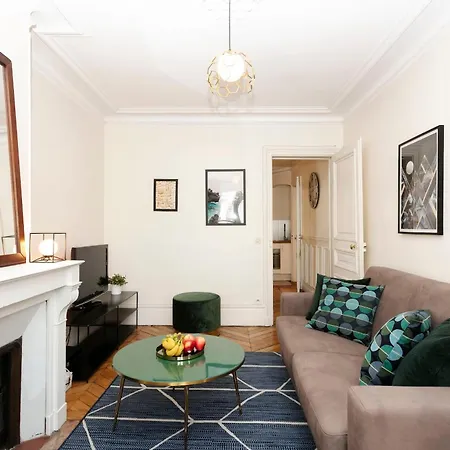 Bnbnova - Notre-dame - 1br With Balcony *